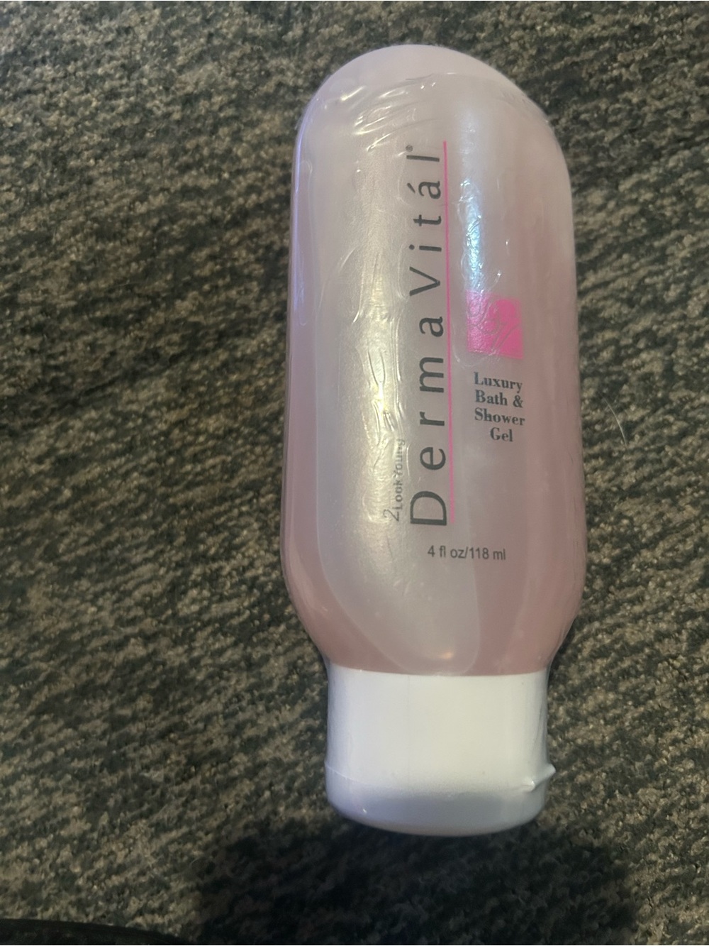 Derma Vital Luxury Bath And Shower Gel 4 Ounces.  New And Sealed